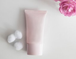适合30岁以上中端护肤品 30岁以上适合用什么牌子的化妆品