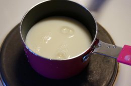 微波炉热牛奶几分钟 微波炉热牛奶需要几分钟