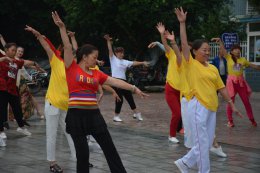 排舞起源于美国的什么舞蹈 排舞起源于美国70年代的什么舞蹈