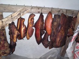 盐腌的腊肉要洗掉盐后晾晒吗 盐腌的腊肉是否需要将盐洗掉后再晒