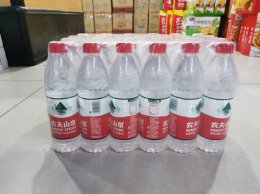 农夫山泉是什么水 农夫山泉是矿泉水还是纯净水？