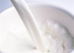 牛奶上面的膜是 牛奶上面一层膜是什么