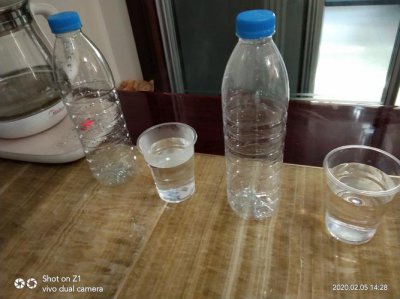 矿泉水瓶可以装热水吗 矿泉水瓶是否可以装热水
