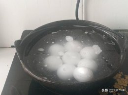 汤圆用什么水下锅 汤圆冷水下锅还是热水下锅