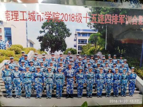 海军的衣服为什么是白色