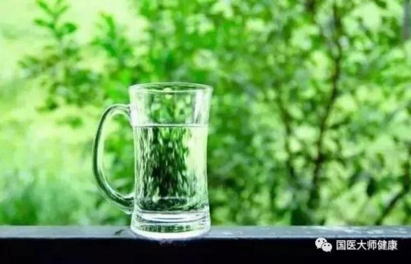 一天喝多少水比较合适