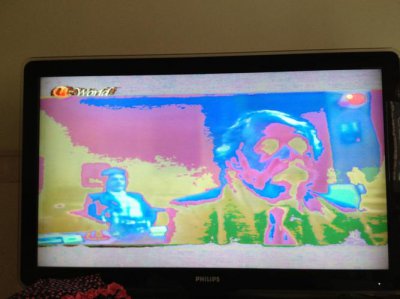 电视屏幕的图像是由哪三原色组成 电视机屏幕上图象是哪三种颜色叠加而成的