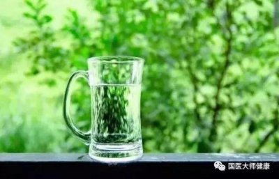 一天需要喝多少水 一天喝多少水比较合适