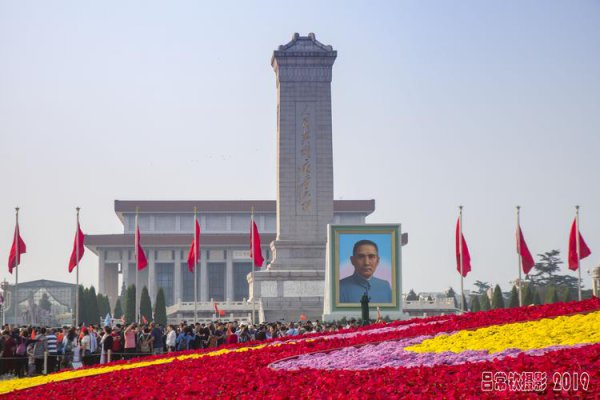 为什么国庆阅兵从孙中山画像前过