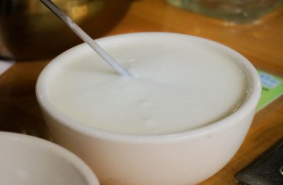 喝完酸奶能喝酒么 酒喝多了能喝酸奶吗