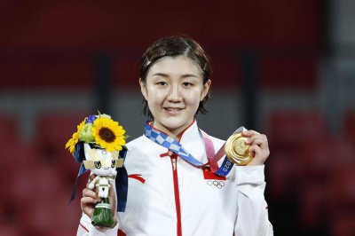 中国第一个乒乓球冠军是谁 谁是中国第一位乒乓球世界冠军