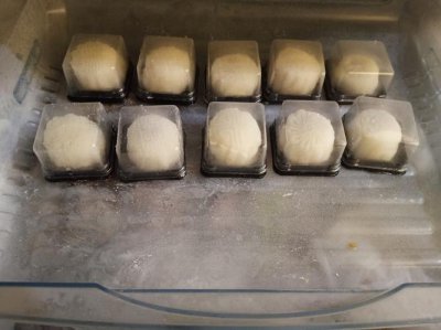 月饼能放冰箱保存吗 月饼放在冰箱保鲜可以放多久