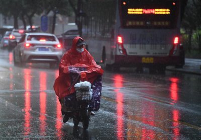 为什么暴雨发生在夏季 夏天的暴雨有什么特点