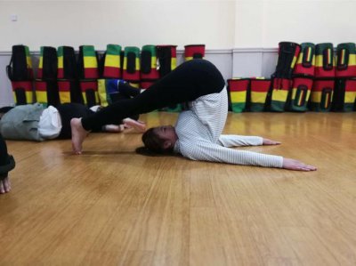 体操运动员的脚 体操为什么要光脚