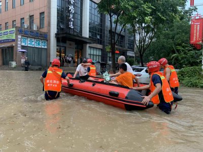 洪水专用求生包应包含哪些物品 洪水包围时哪些物品可以作为逃生工具