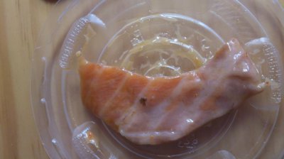 三文鱼冻了还能生吃吗 冻了的三文鱼还能生吃吗