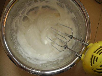 怎么打发蛋清 蛋清怎么打发成奶油