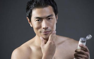 男士保湿乳女生可以拿来用吗 男士乳液和女士乳液区别