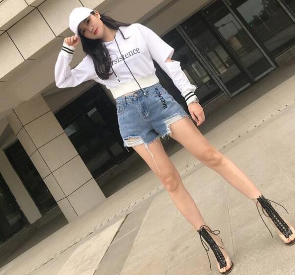 个子矮上身胖怎么搭配衣服