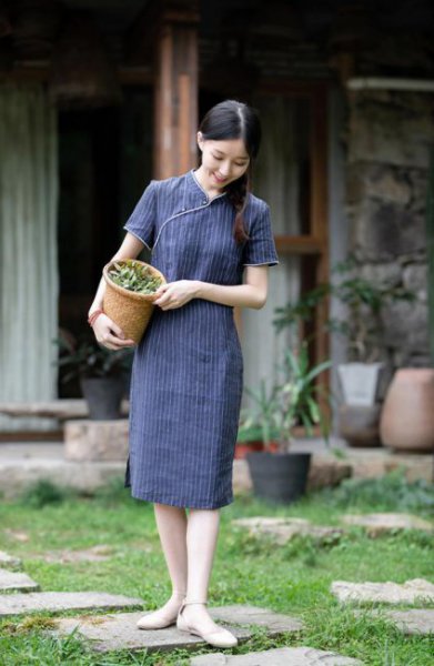 20岁女生可以穿旗袍吗？