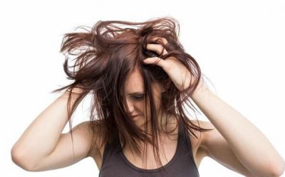 换季有头皮屑怎么办 换季头皮干燥头屑怎么办？