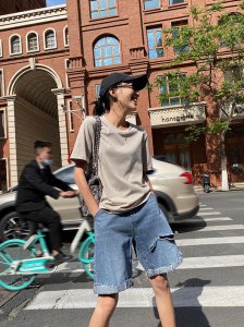 五分裤怎么搭配好看 女生穿五分裤的搭配方法