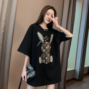 长t恤怎么穿好看 长t恤搭配什么鞋子好看