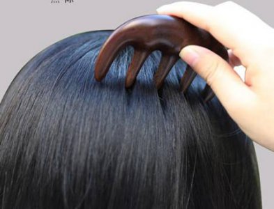 用梳子梳头皮能生发吗 梳子梳头皮可以生发吗