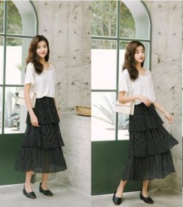 白色裙子配什么颜色t恤女 白T恤配什么颜色裙子好看？