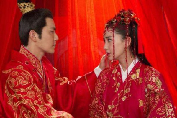 新娘妆怎么画才好看？