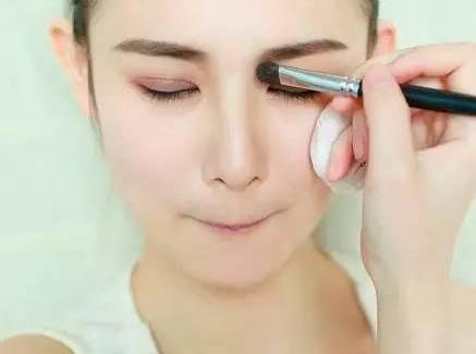 如何缩小鼻头