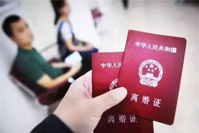 离异家庭的孩子的心理存在哪些问题 离婚后孩子心理缺陷