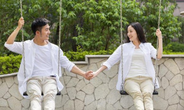 男人满足女人4个要求让她离不开你