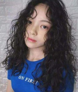 40岁女人适合的发型 40岁女人不适合什么发型