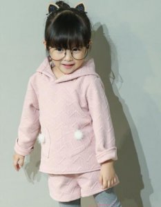 儿童服装图画可爱 卡通儿童服装图片