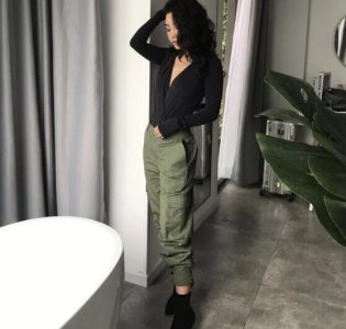 绿色军装裤配什么衣服 军绿色裤子怎么配衣服？