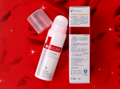 薇诺娜舒敏保湿特护霜的功效 薇诺娜特护霜使用方法