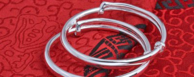 银的首饰变黑怎么办 银色的首饰变黑怎么办