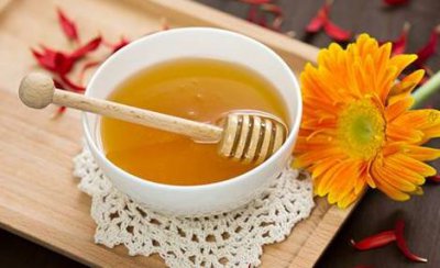 蜂蜜敷脸为什么会变黑 蜂蜜的功效及作用