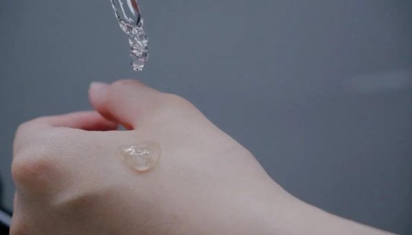 精华液什么时间用效果最好