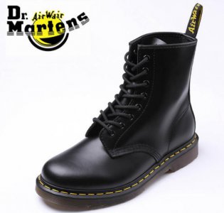 dr马丁靴侧面有钢印吗 dr.martens真假辨别