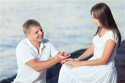 女人离婚无孩的优势是什么？ 女离婚后带着孩子有什么影响？