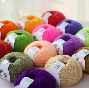 打拖鞋新手教程 一般毛衣用的毛线是什么呢