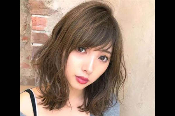 女生颧骨高适合什么发型