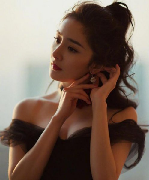 异性缘好的女生特点有哪些