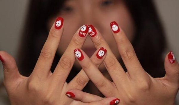 做指甲什么颜色好看