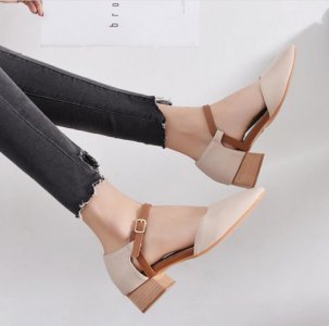 凉鞋走起来响怎么办 凉鞋走路会响怎么办