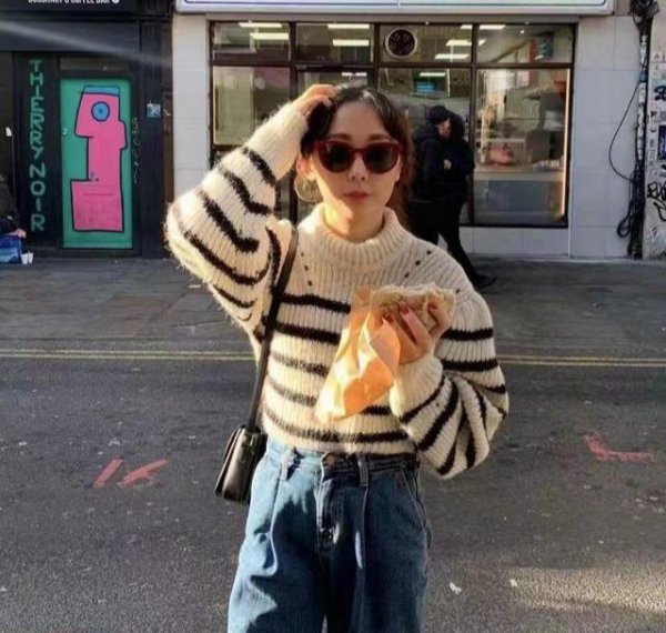 墨镜和衣服颜色搭配技巧