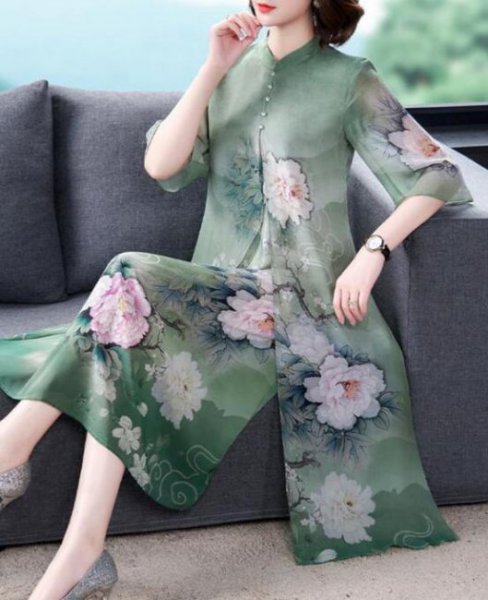 50岁小个子女人搭配衣服