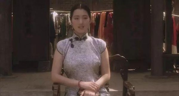 旗袍怎么穿搭